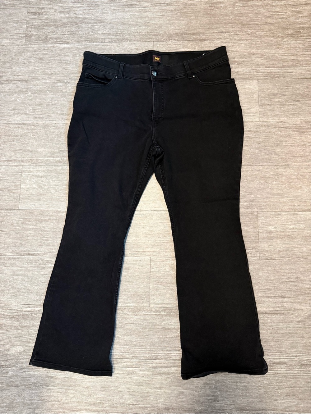 Lee Women's Black Mid Rise Bootcut Jeans